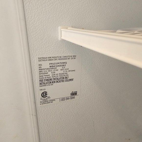 Upright freezer - Picture 3 of 3